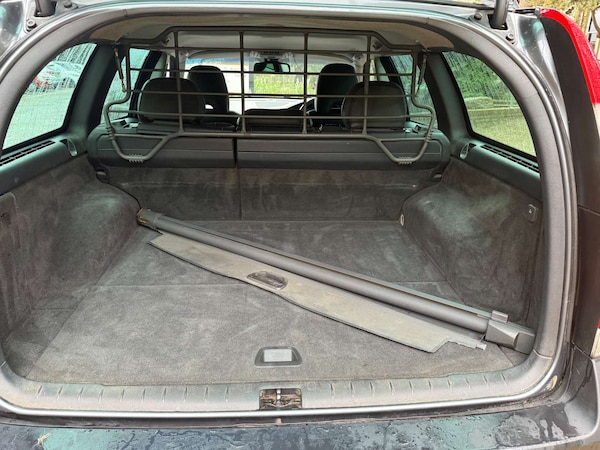 Used Volvo XC70 2011 for sale - 76331015: Photo 25