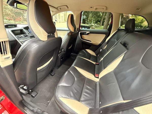 Used Volvo XC60 2010 for sale - 76331003: Photo 10
