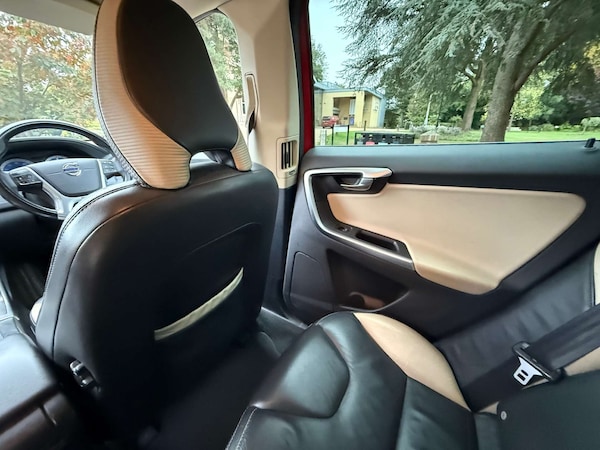 Used Volvo XC60 2010 for sale - 76331003: Photo 11