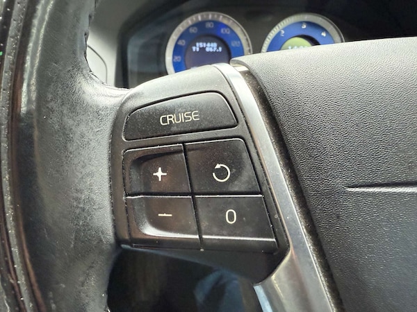 Used Volvo XC60 2010 for sale - 76331003: Photo 13