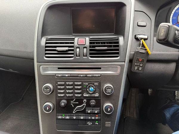 Used Volvo XC60 2010 for sale - 76331003: Photo 17