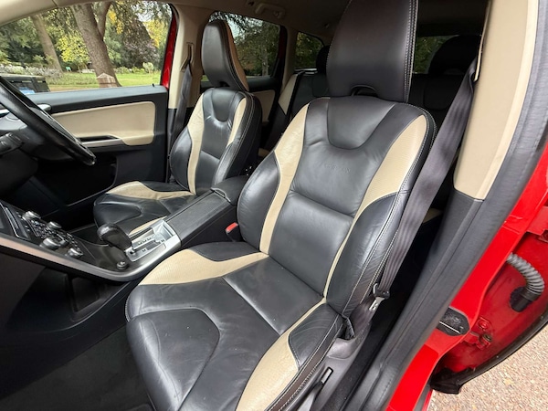 Used Volvo XC60 2010 for sale - 76331003: Photo 22