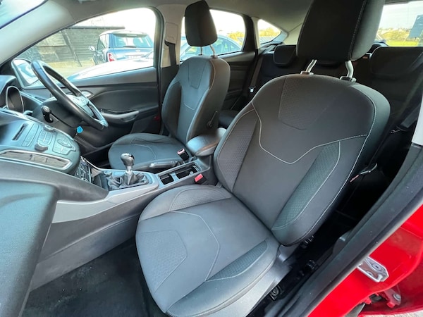 Used Ford Focus 2015 for sale - 76331018: Photo 15