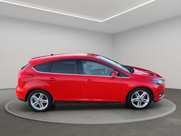 Used Ford Focus 2015 for sale - 76331018: Photo 2