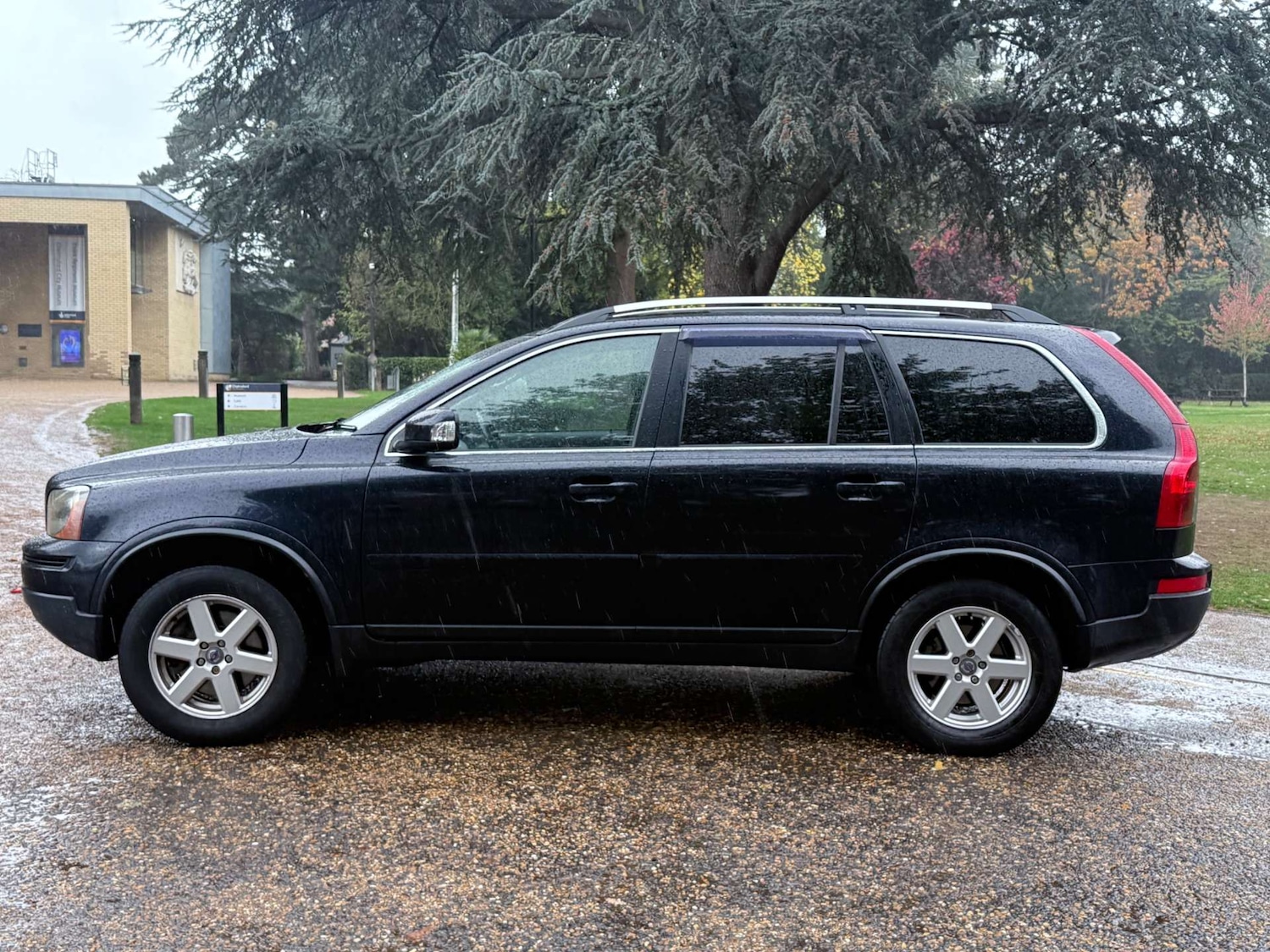 Used Volvo XC90 2010 for sale - 76331006: Photo 5