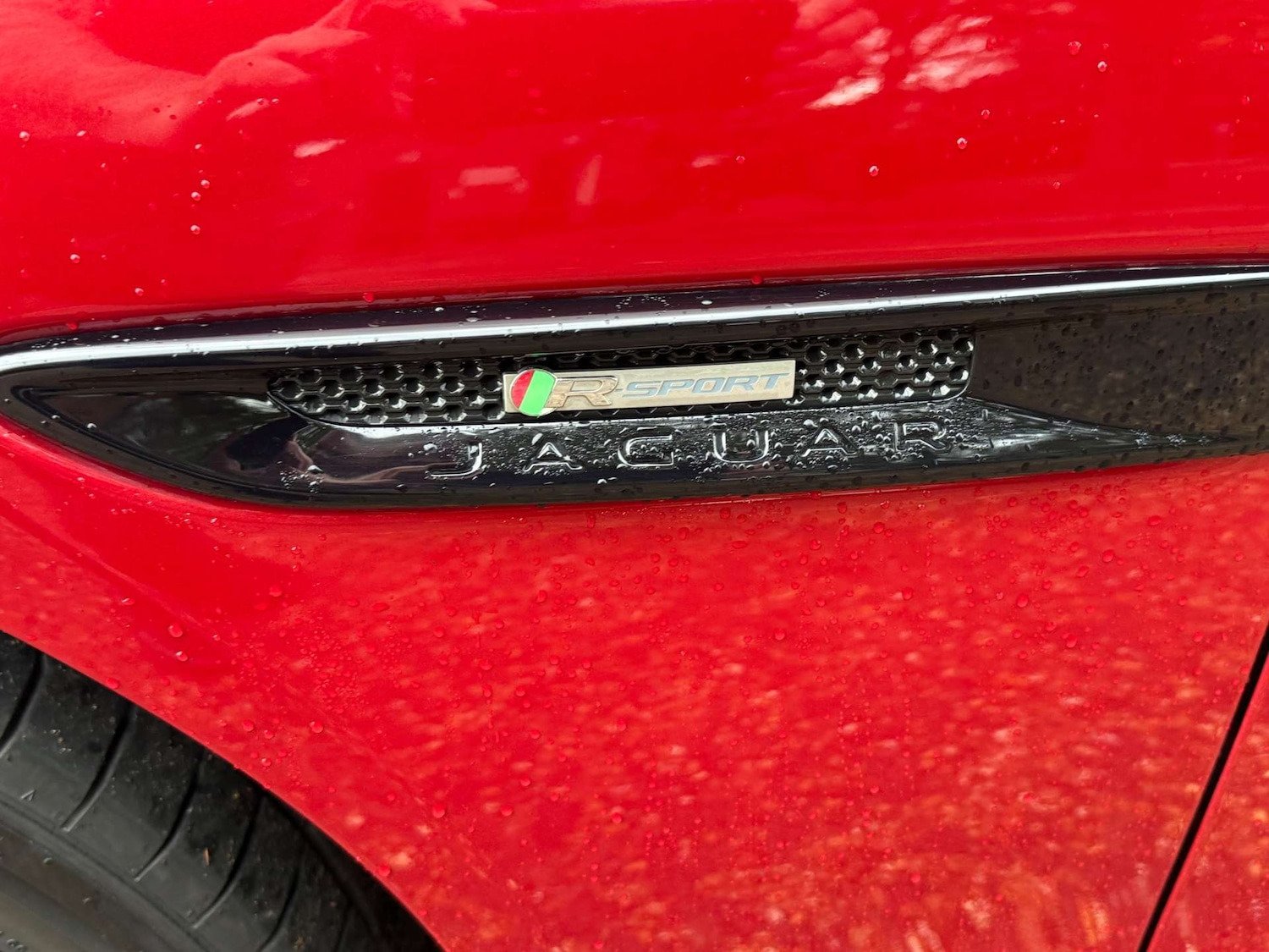 Used Jaguar XE 2015 for sale - 76358326: Photo 16