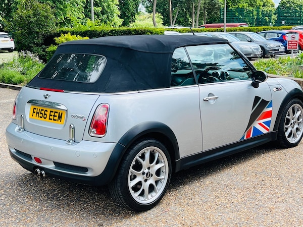 Used MINI Convertible 2007 for sale - 75095238: Photo 26