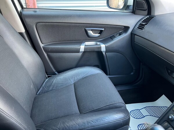 Used Volvo XC90 2011 for sale - 75095240: Photo 13