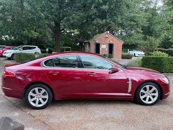 2011 (61) - 3.0d V6 Luxury Auto Euro 5 4dr