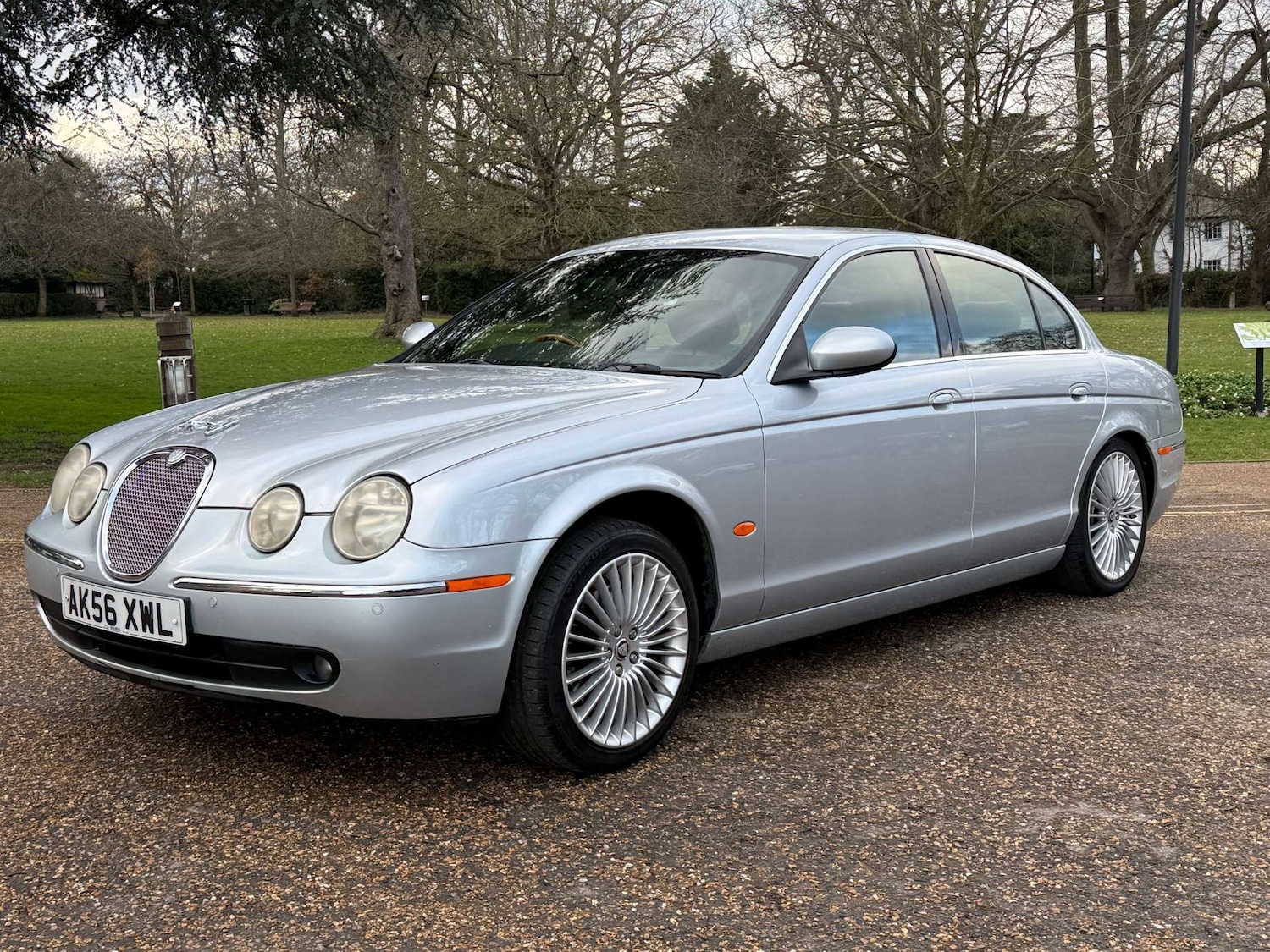 Used Jaguar S-Type 2006 for sale - 77437499: Photo 2