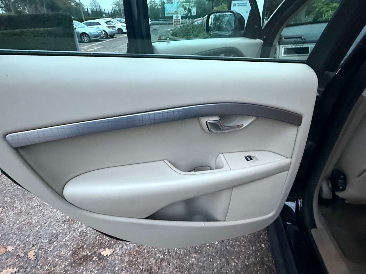 Used Volvo XC70 2009 for sale - 76569735: Photo 18