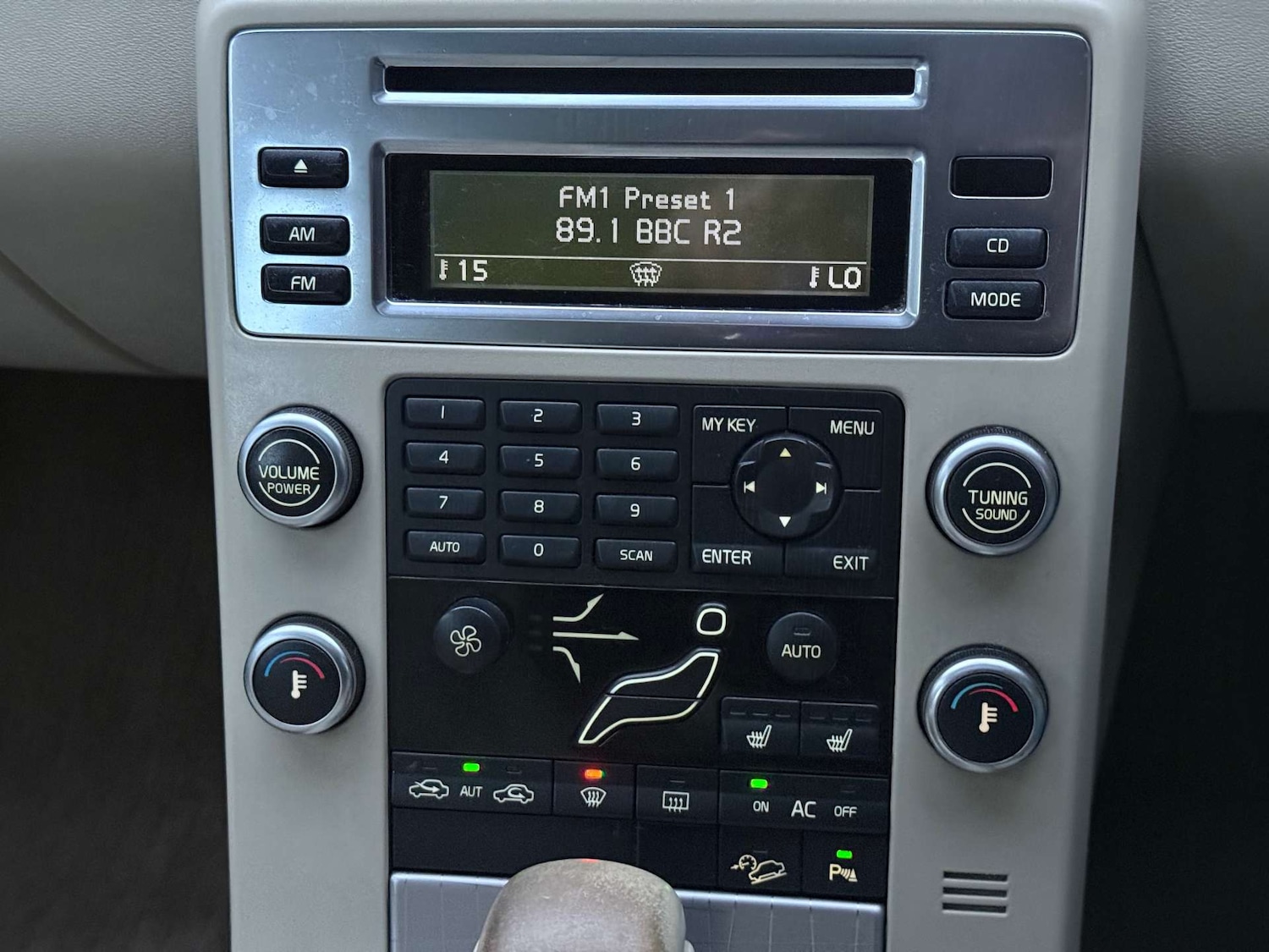 Used Volvo XC70 2009 for sale - 76569735: Photo 20