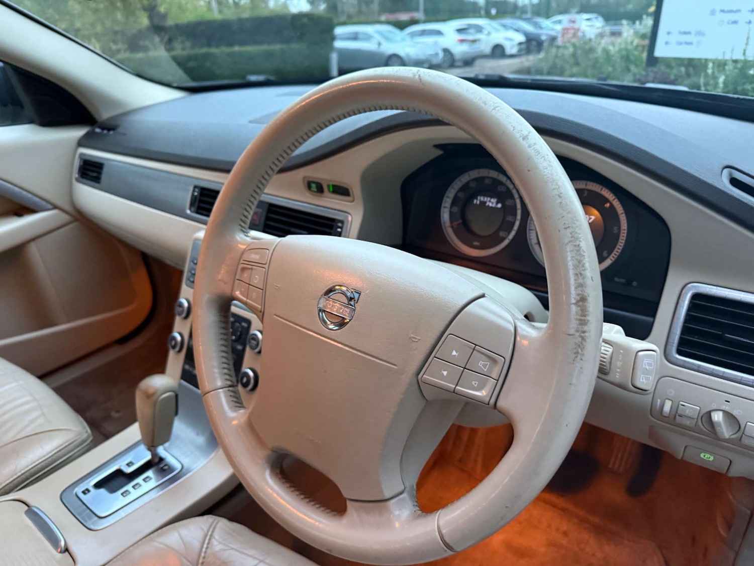 Used Volvo XC70 2009 for sale - 76569735: Photo 27