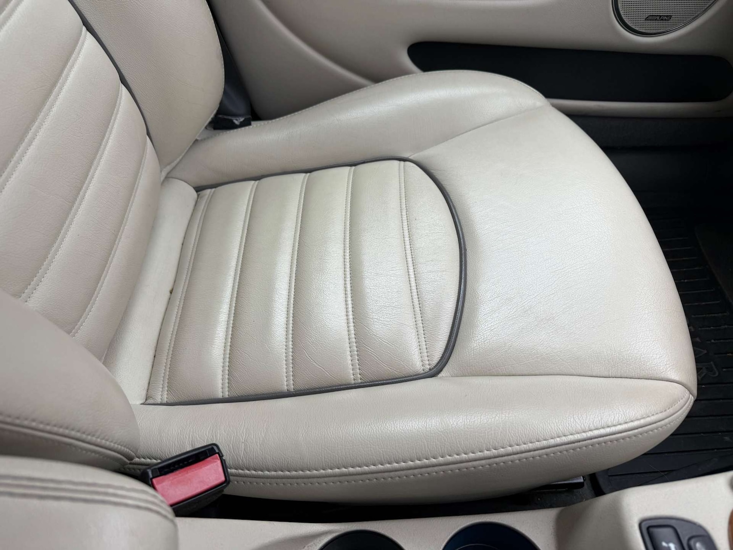 Used Jaguar X-Type 2010 for sale - 76331012: Photo 28