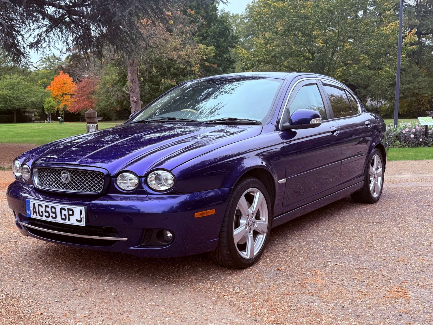 Used Jaguar X-Type 2010 for sale - 76331012: Photo 3
