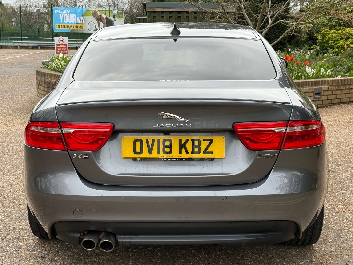 Used Jaguar XE 2018 for sale - 78131360: Photo 2