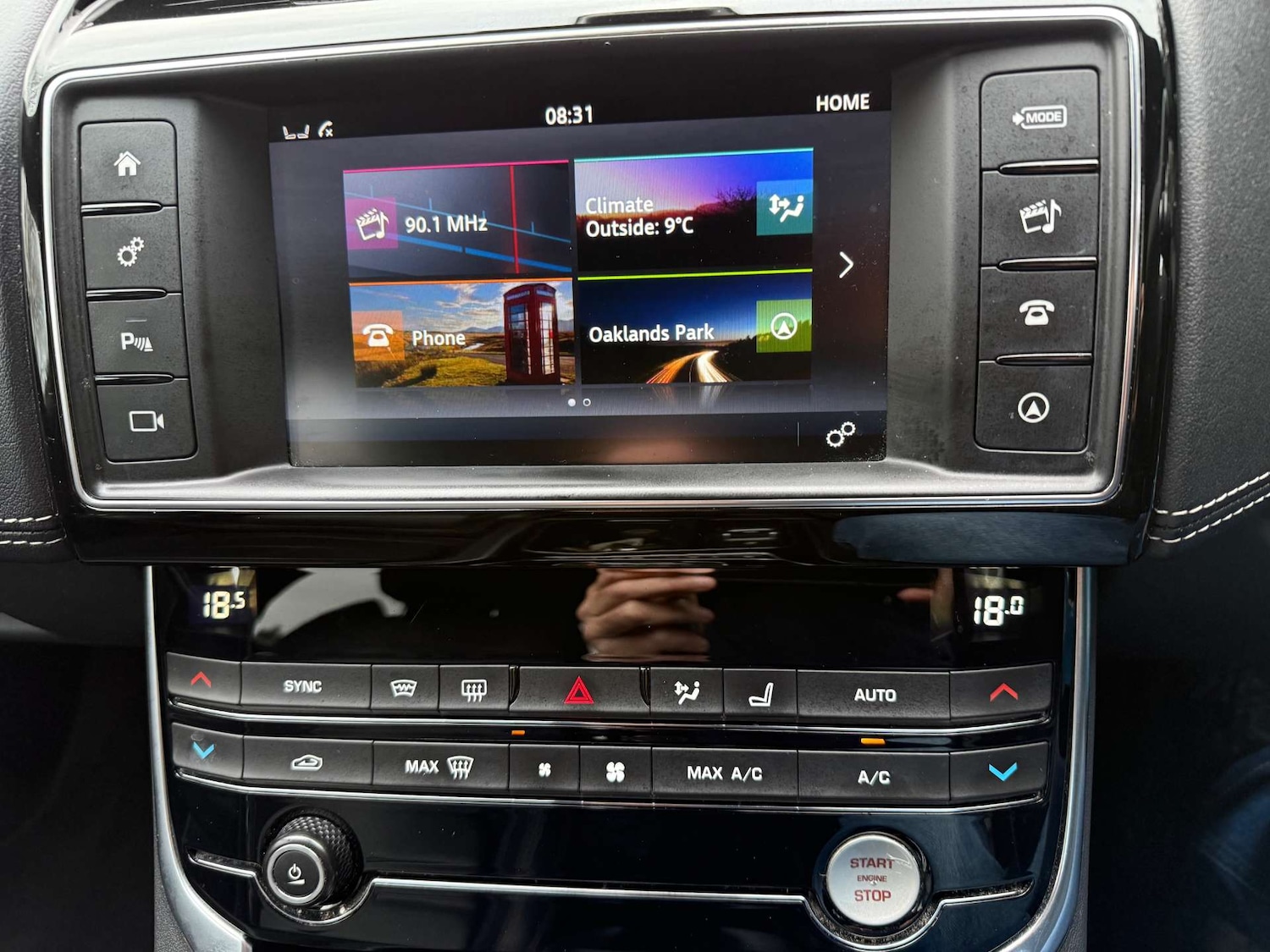 Used Jaguar XE 2018 for sale - 78131360: Photo 24