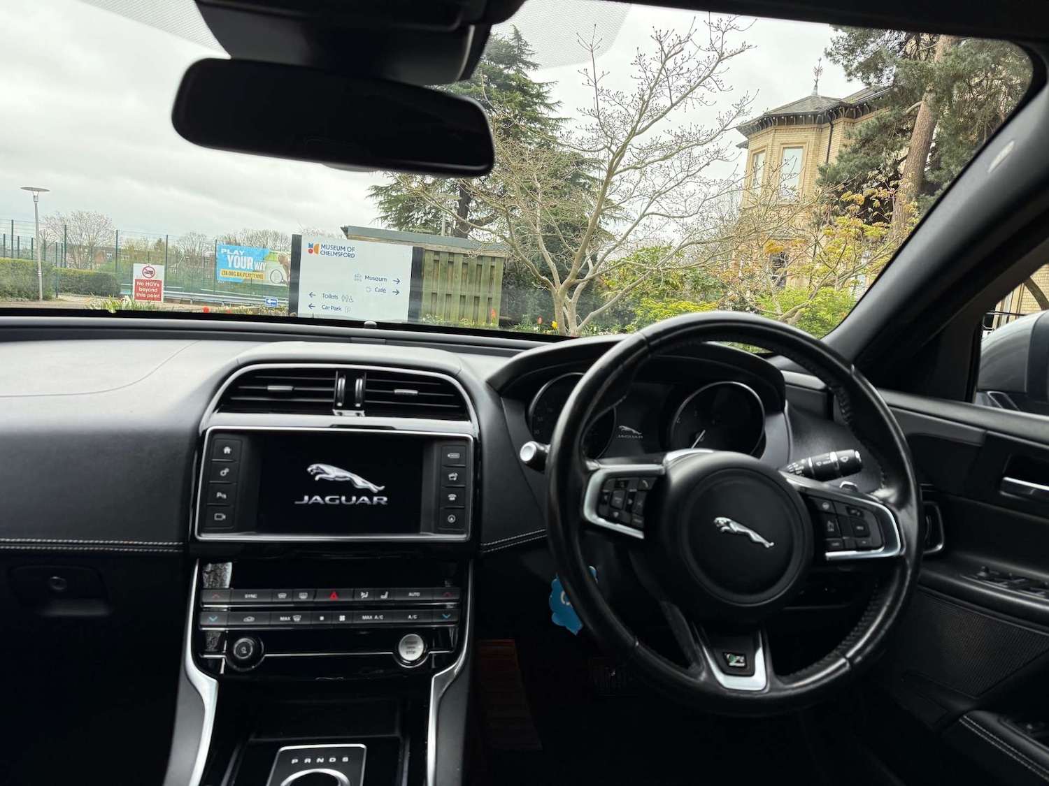 Used Jaguar XE 2018 for sale - 78131360: Photo 26