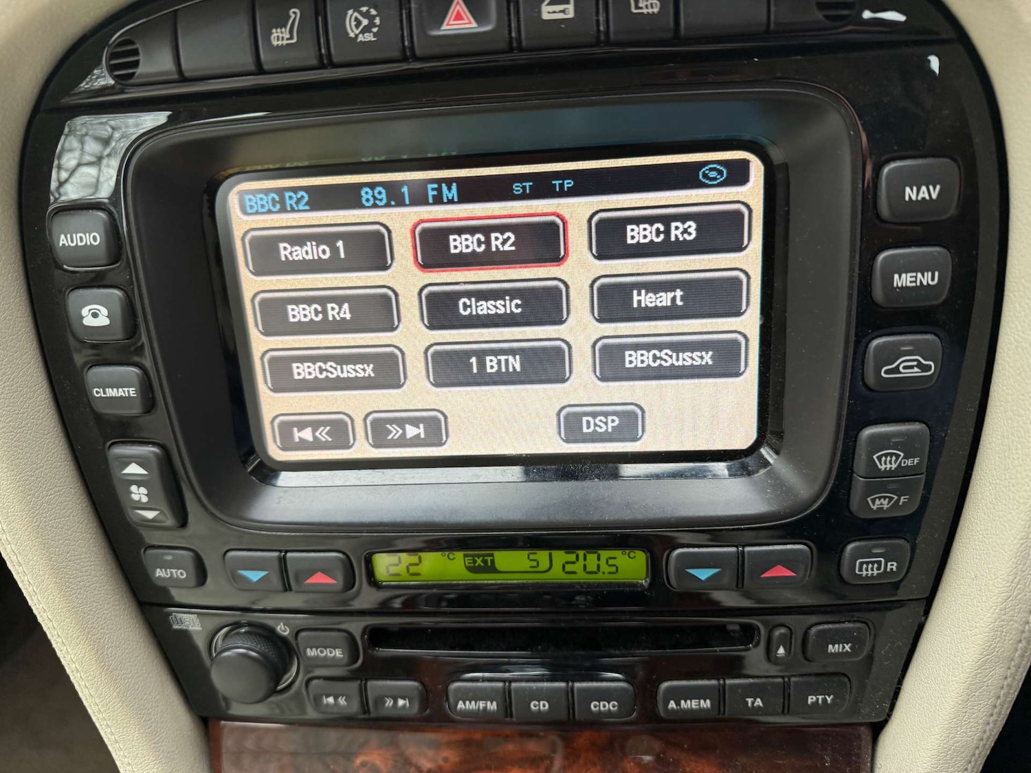 Used Jaguar XJ 2006 for sale - 77380705: Photo 31