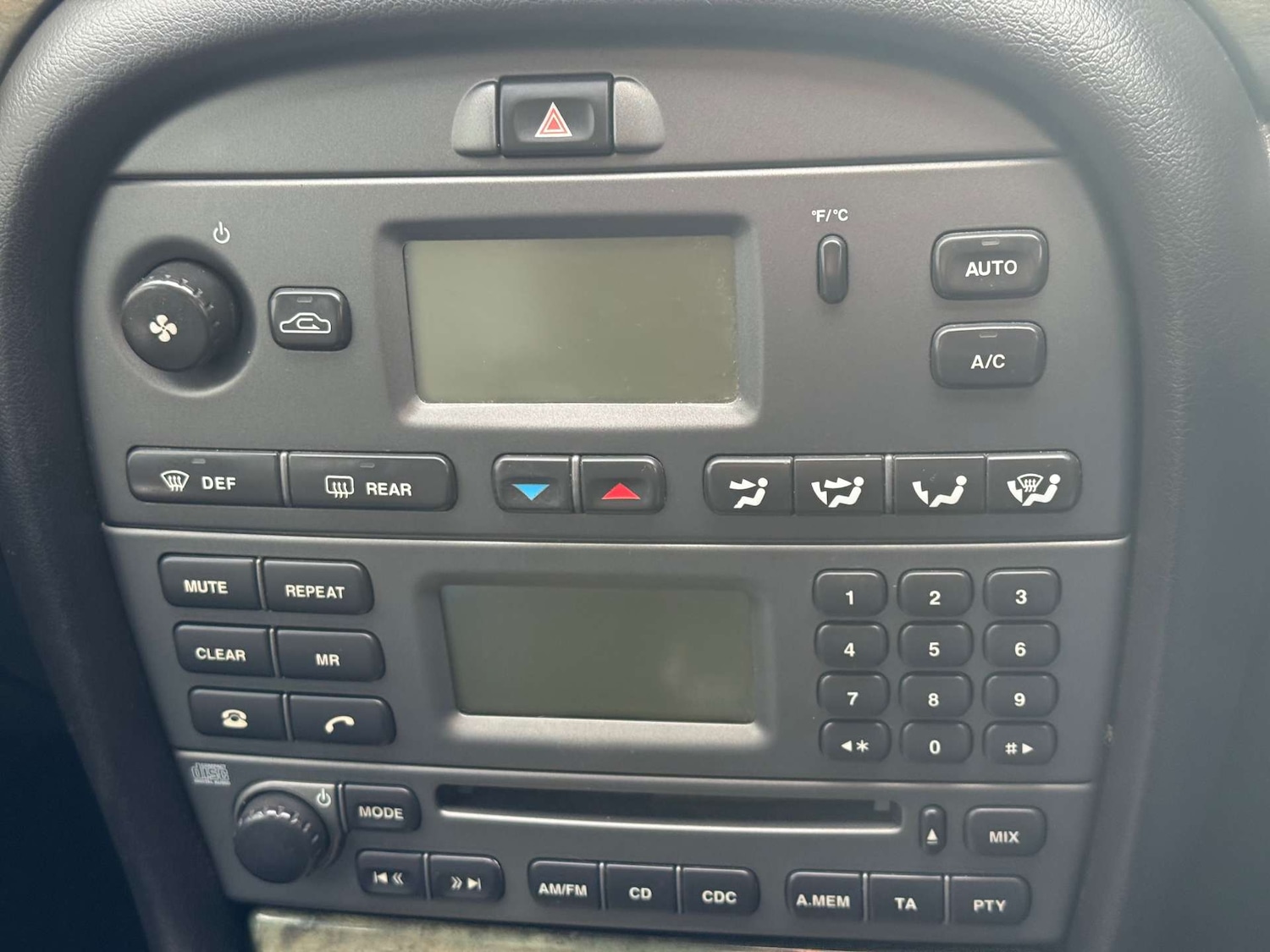 Used Jaguar X-Type 2004 for sale - 77661922: Photo 9