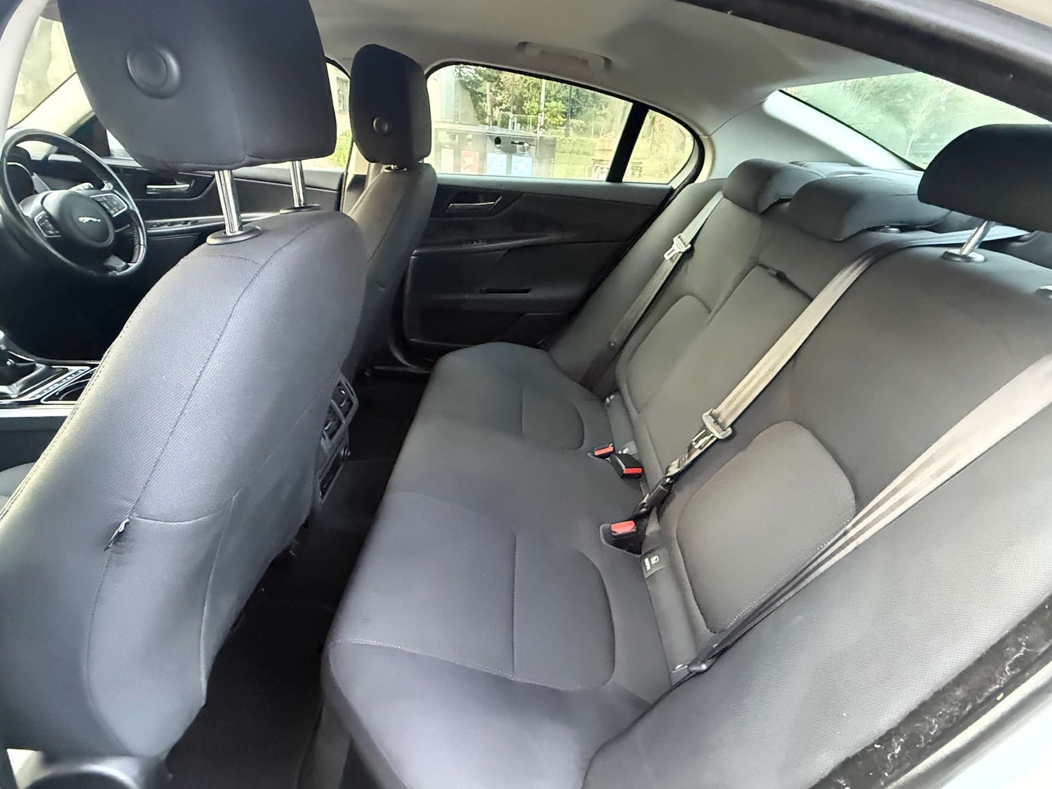 Used Jaguar XE 2016 for sale - 76735787: Photo 11