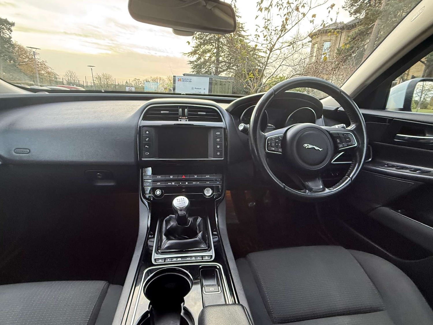 Used Jaguar XE 2016 for sale - 76735787: Photo 20