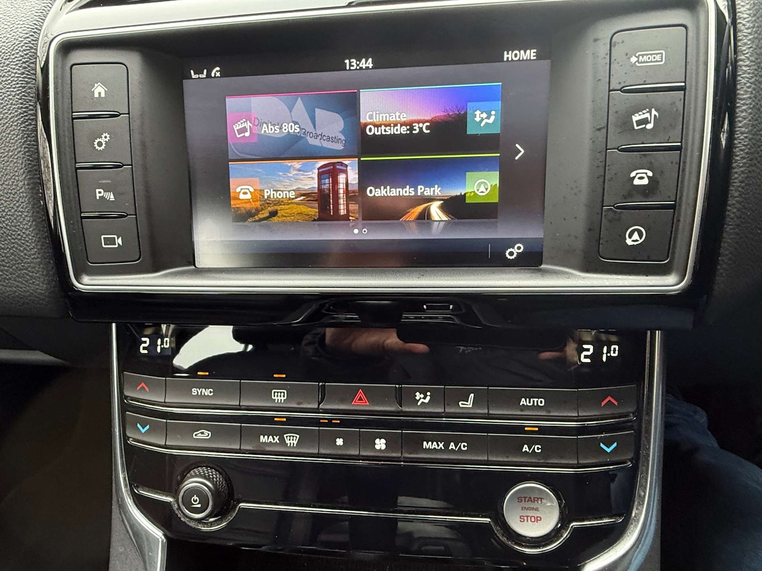 Used Jaguar XE 2016 for sale - 77594863: Photo 19