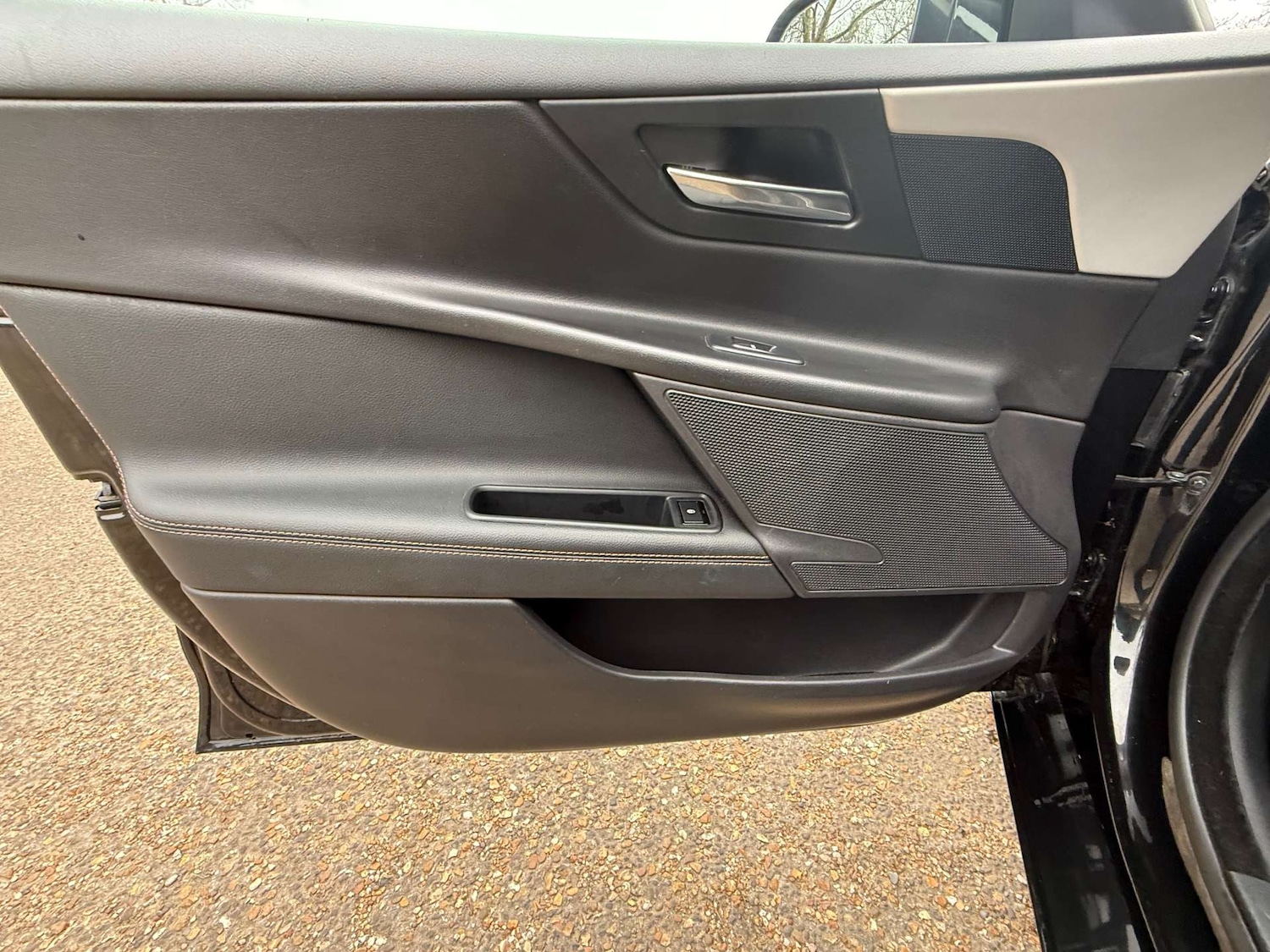 Used Jaguar XE 2016 for sale - 77594863: Photo 21