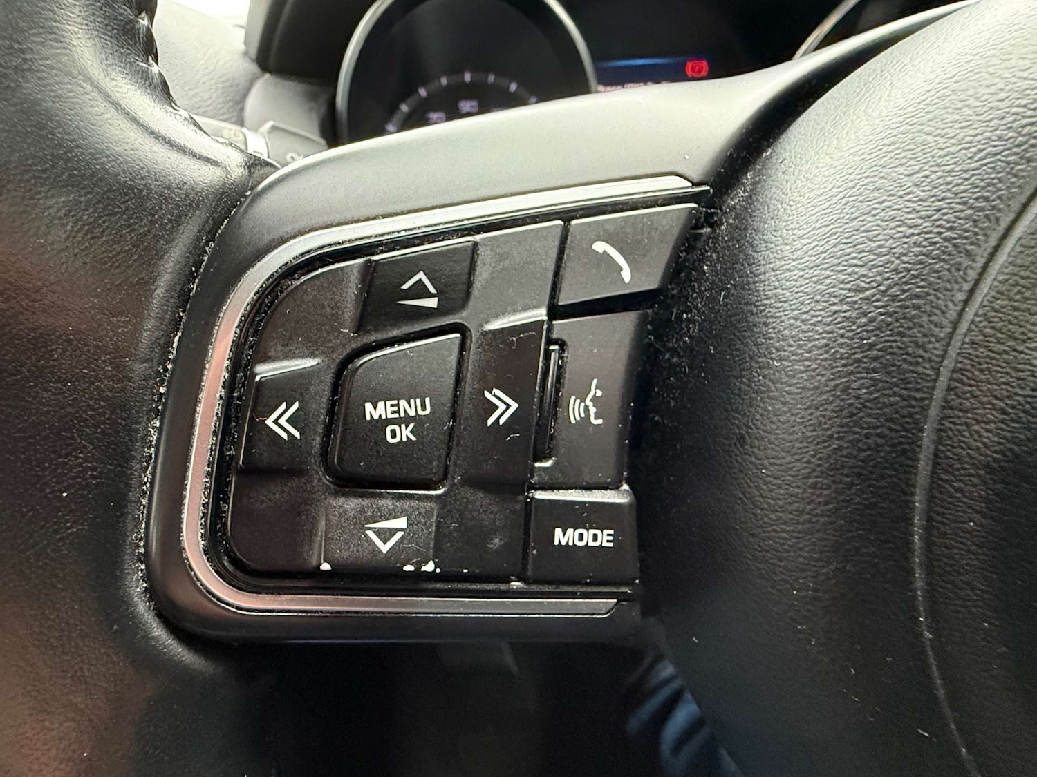 Used Jaguar XE 2016 for sale - 77594863: Photo 22