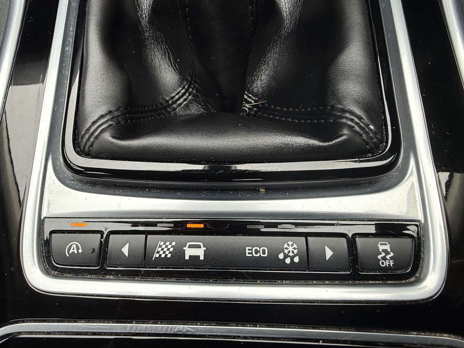 Used Jaguar XE 2016 for sale - 77594863: Photo 23