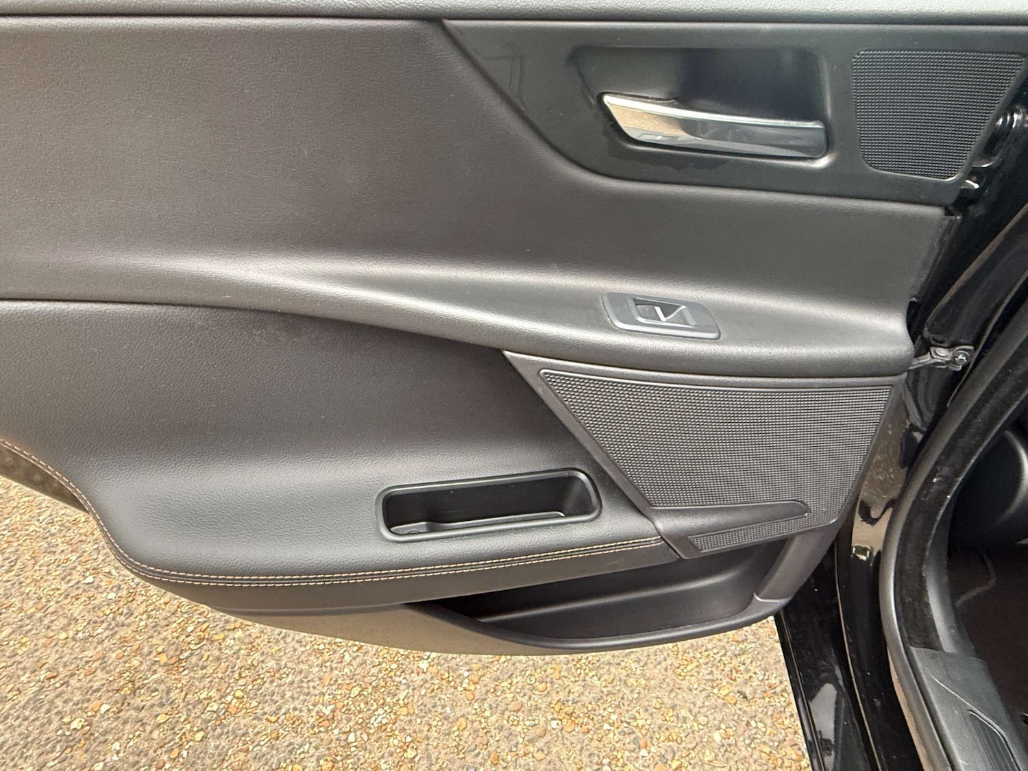 Used Jaguar XE 2016 for sale - 77594863: Photo 27