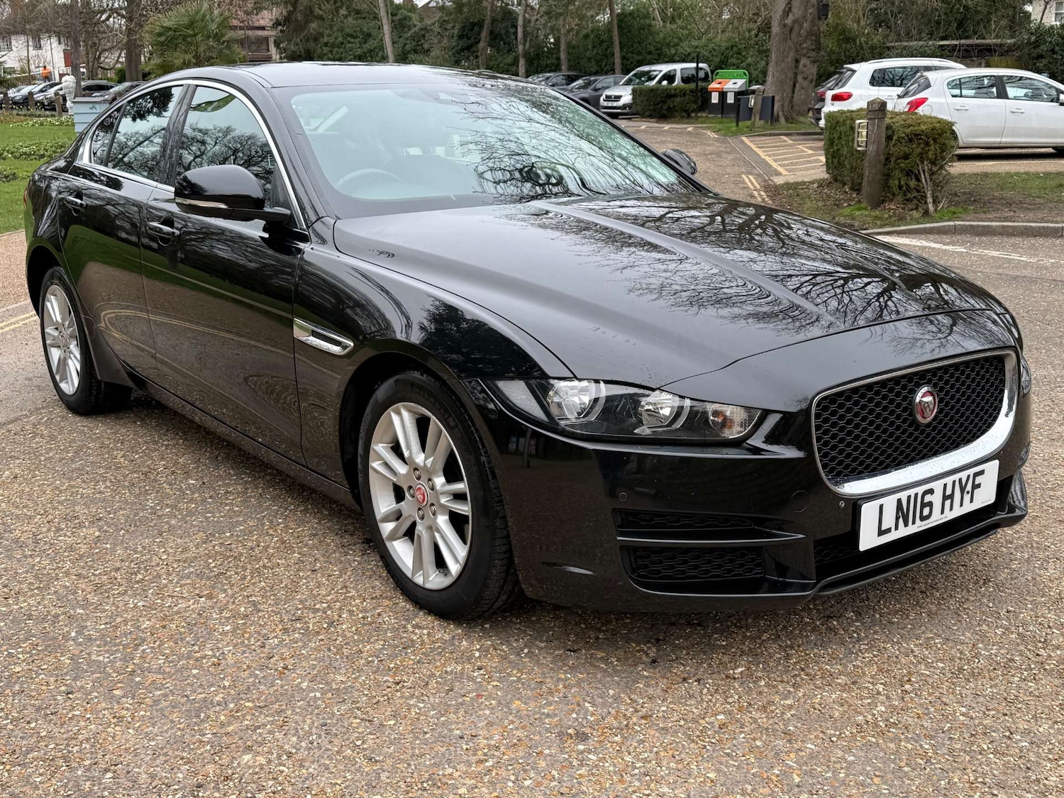 Used Jaguar XE 2016 for sale - 77594863: Photo 3