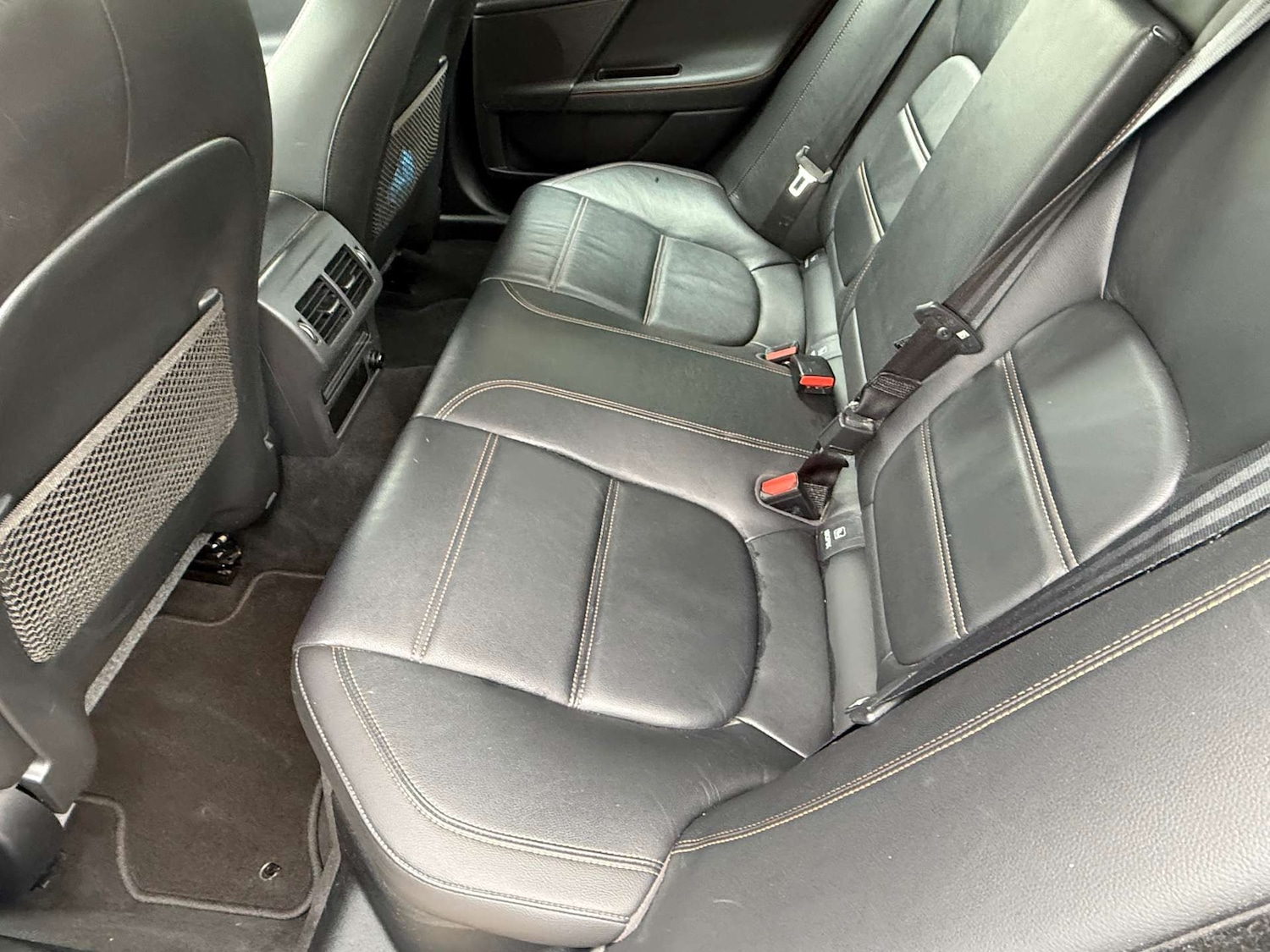 Used Jaguar XE 2016 for sale - 77594863: Photo 9