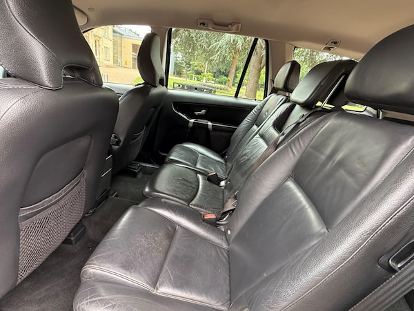 Used Volvo XC90 2011 for sale - 75095223: Photo 11