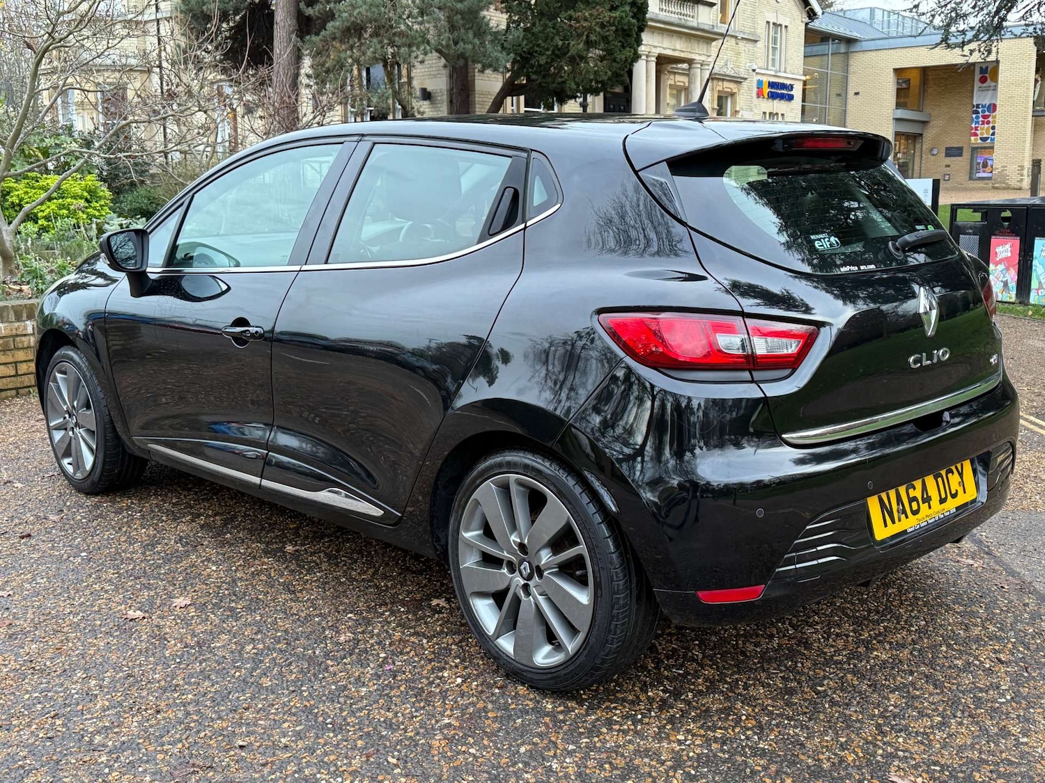 Used Renault Clio 2014 for sale - 76907708: Photo 10