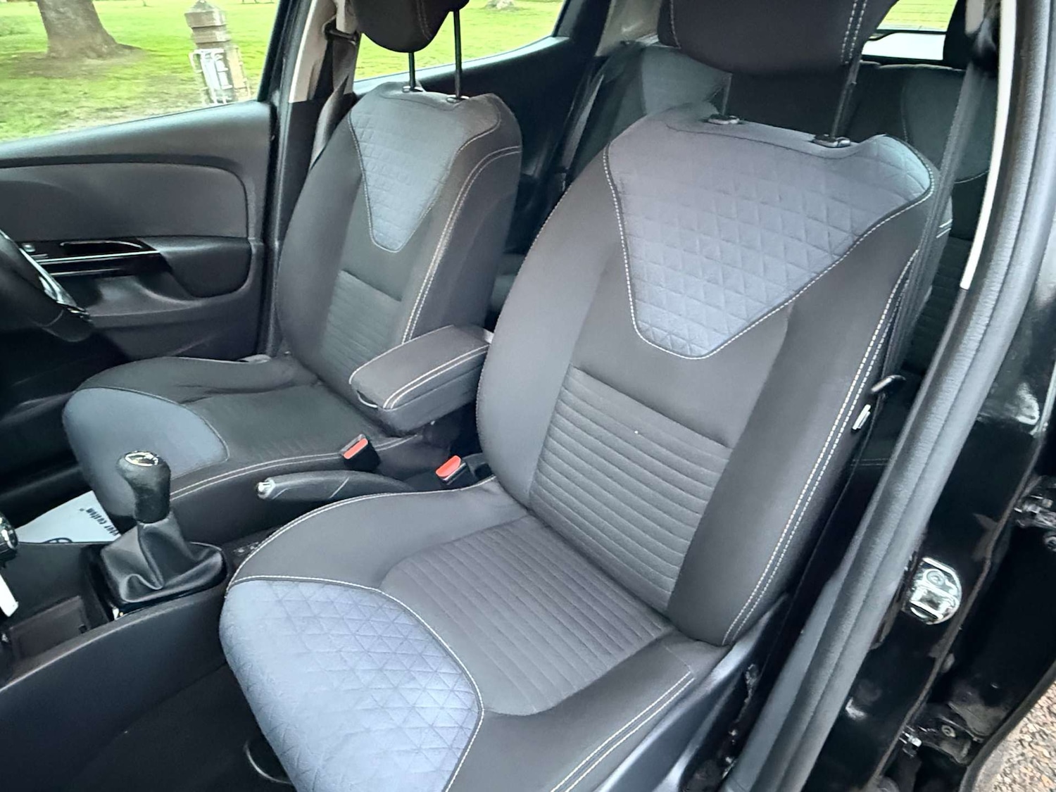 Used Renault Clio 2014 for sale - 76907708: Photo 17