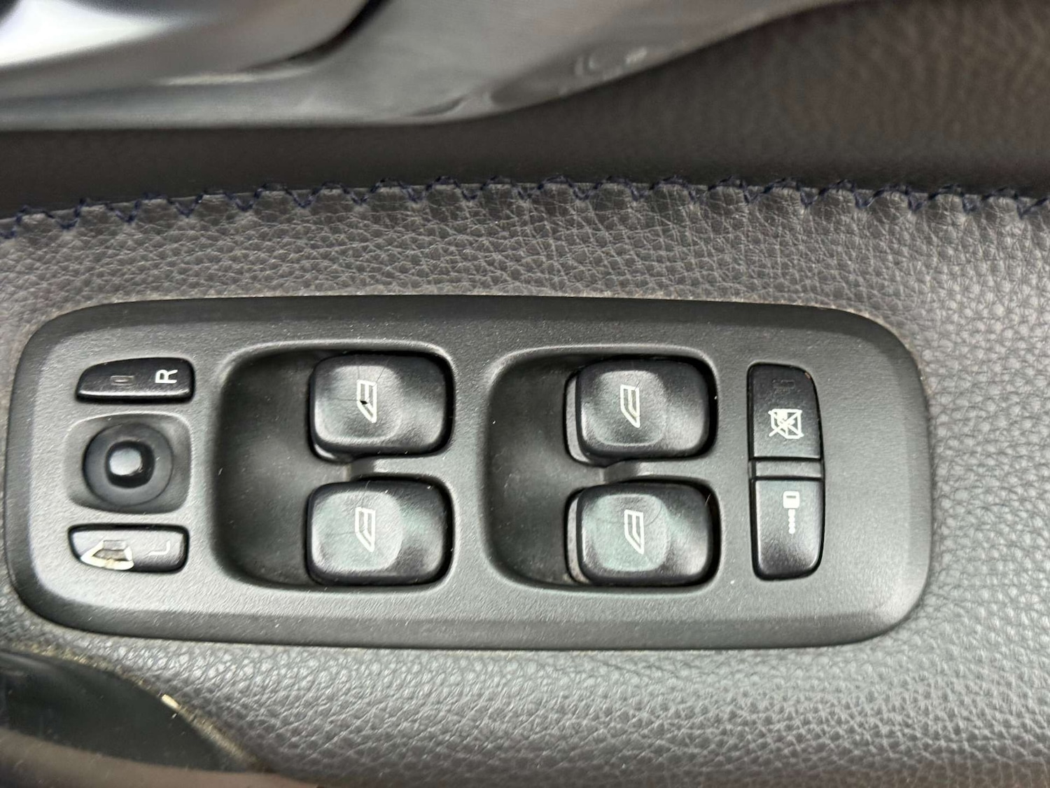 Used Volvo XC70 2006 for sale - 76600806: Photo 10