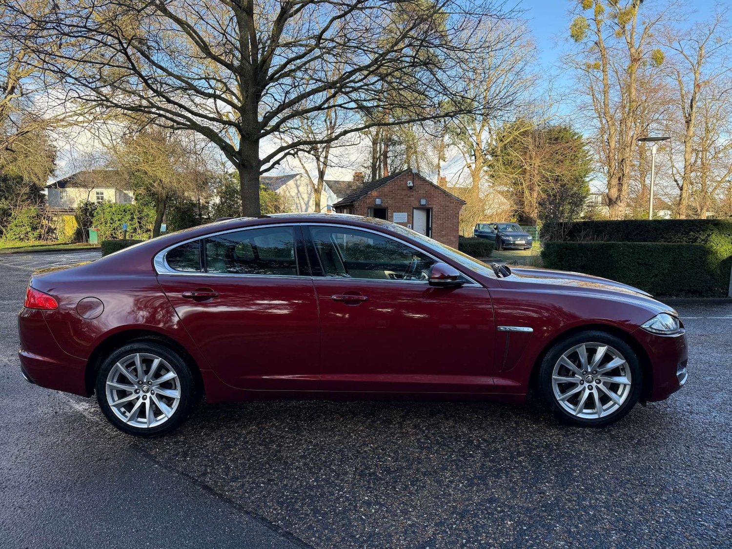 Used Jaguar XF 2012 for sale - 77594858: Photo 2