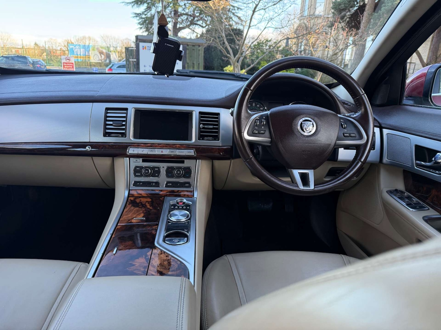 Used Jaguar XF 2012 for sale - 77594858: Photo 28