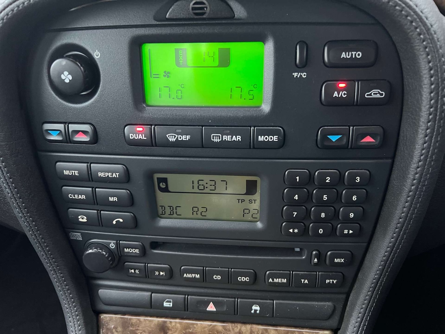 Used Jaguar S-Type 2005 for sale - 76600680: Photo 13