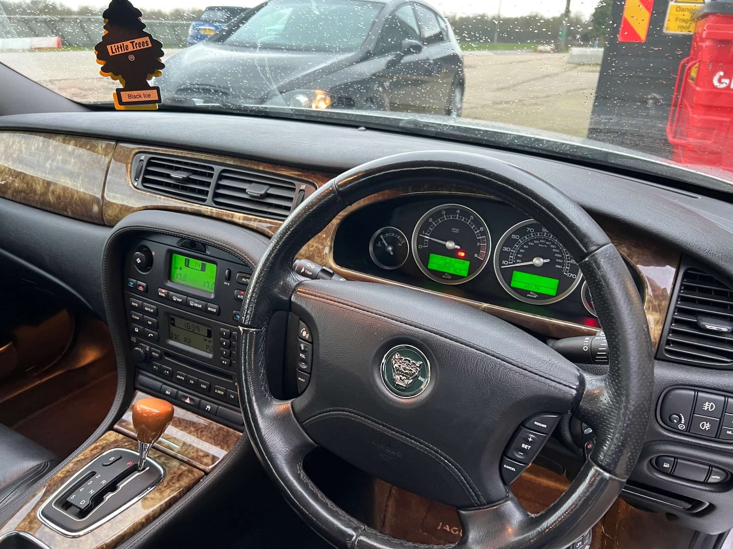 Used Jaguar S-Type 2005 for sale - 76600680: Photo 17