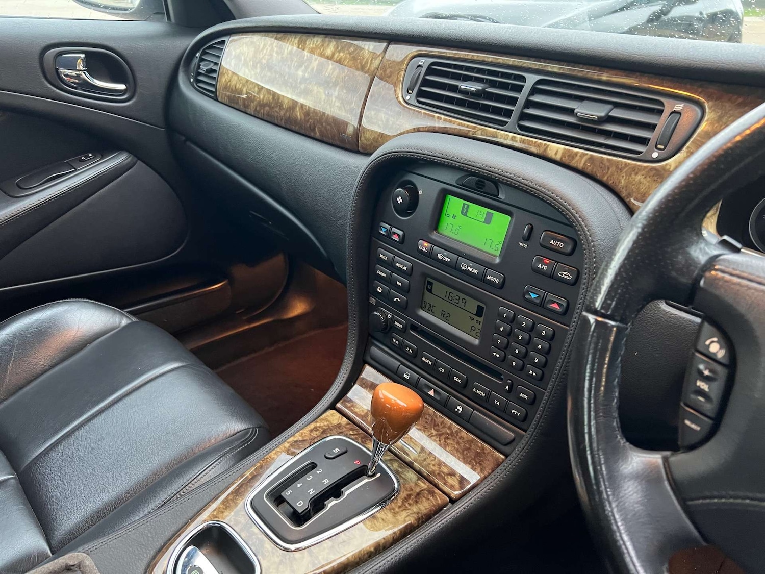 Used Jaguar S-Type 2005 for sale - 76600680: Photo 18