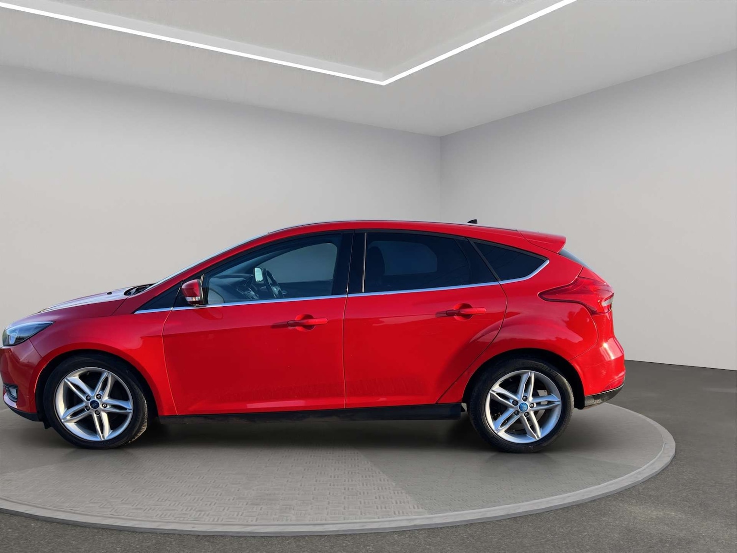 Used Ford Focus 2015 for sale - 76600791: Photo 3