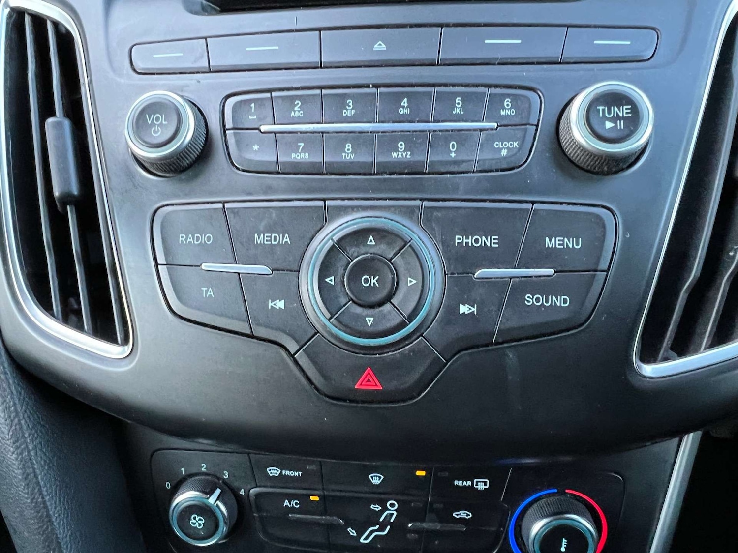 Used Ford Focus 2015 for sale - 76600791: Photo 8