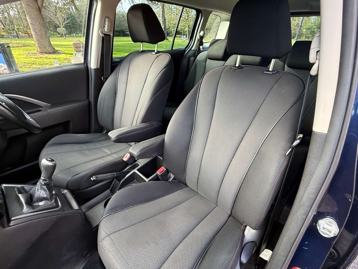 Used Mazda Mazda5 2013 for sale - 77434667: Photo 18