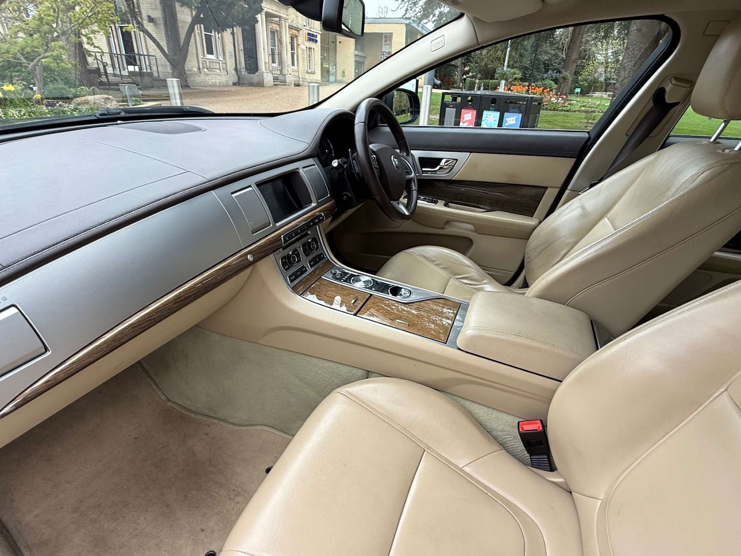 Used Jaguar XF 2014 for sale - 78202460: Photo 15