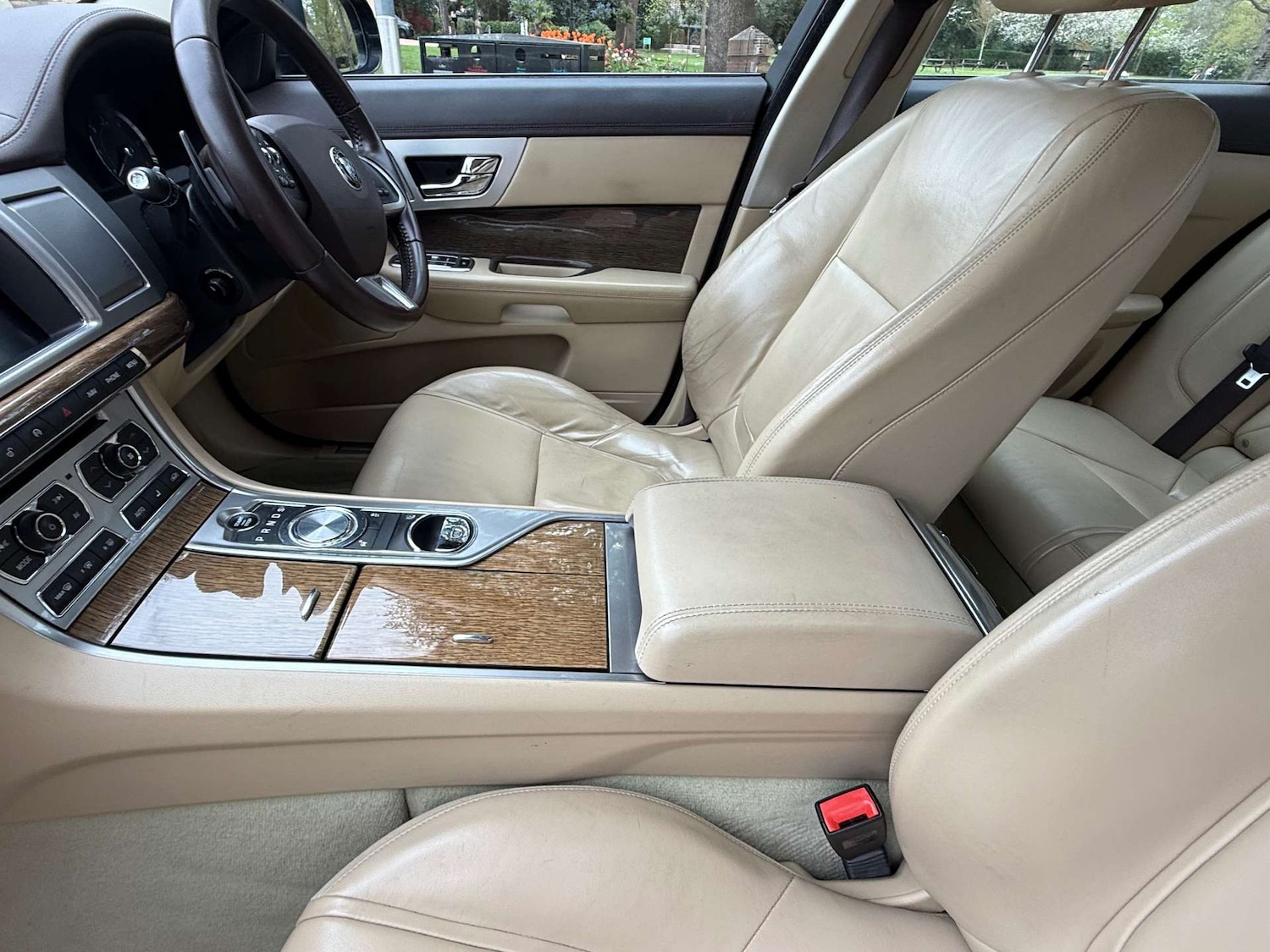 Used Jaguar XF 2014 for sale - 78202460: Photo 19