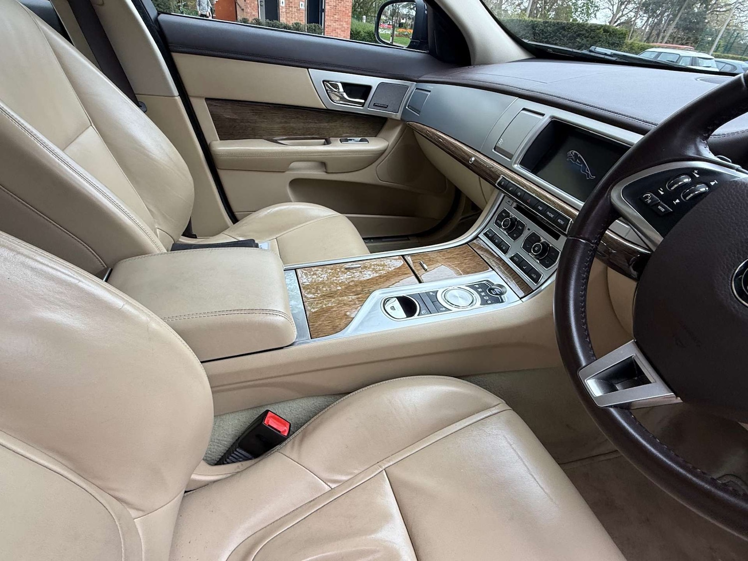 Used Jaguar XF 2014 for sale - 78202460: Photo 24