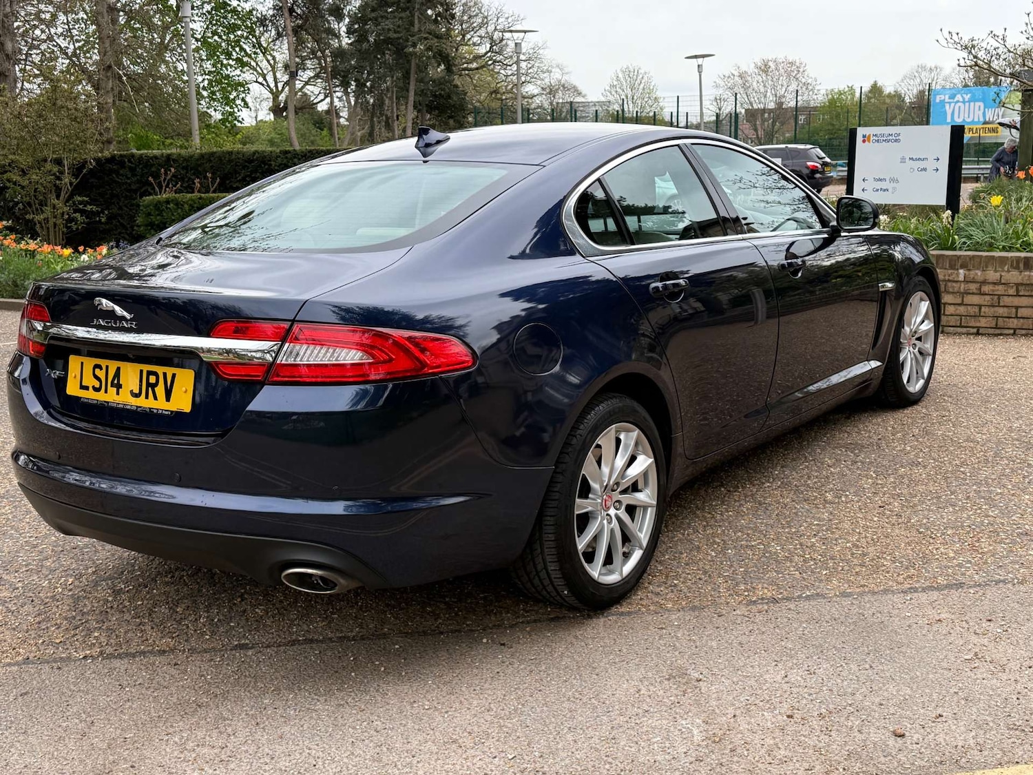 Used Jaguar XF 2014 for sale - 78202460: Photo 4