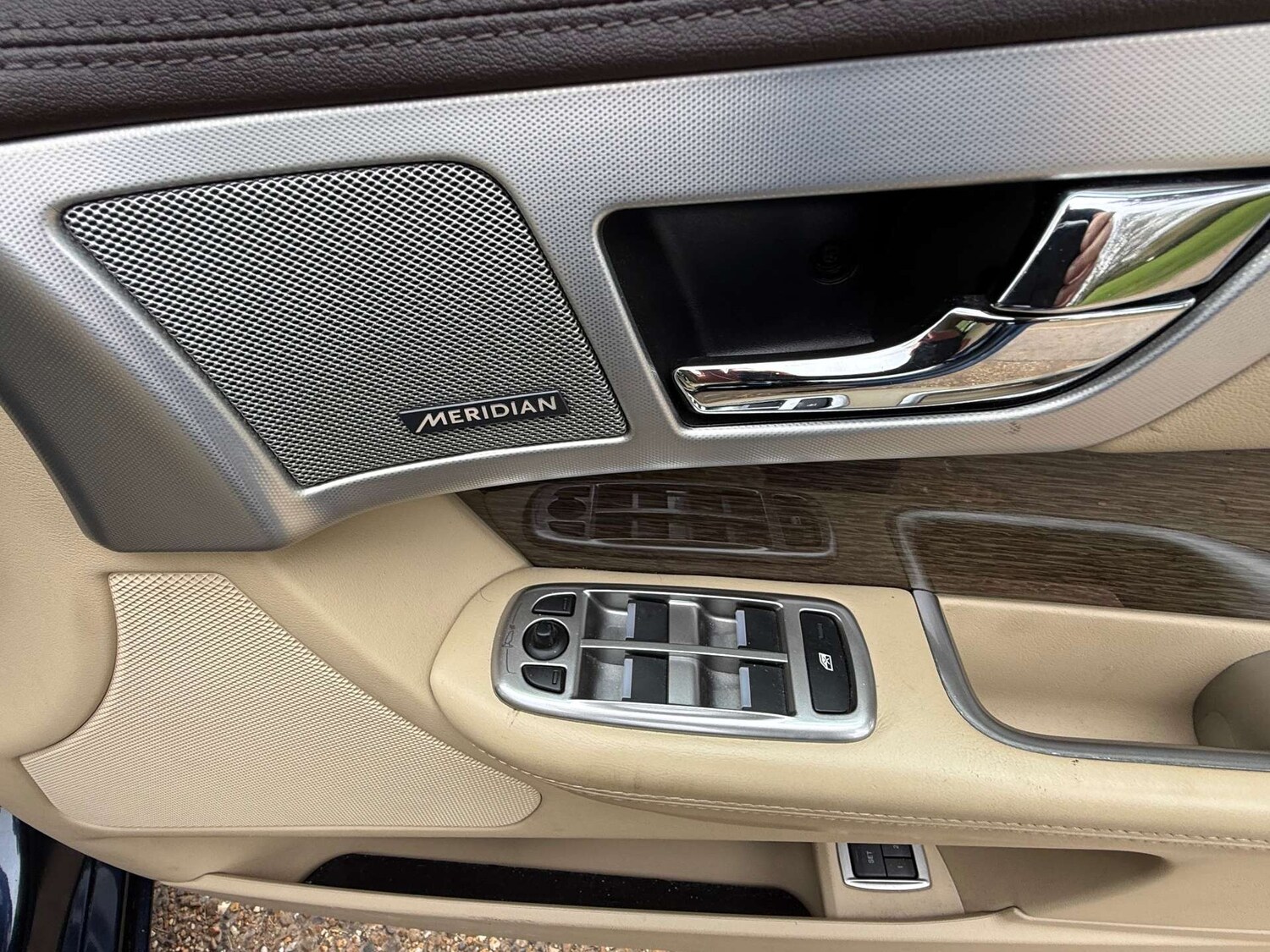 Used Jaguar XF 2014 for sale - 78202460: Photo 40